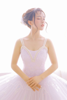 撩起裙子内裤打屁股